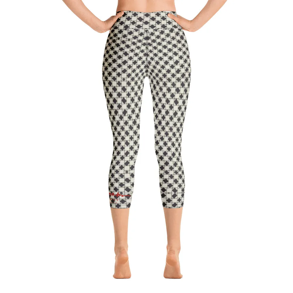 B&W Checkerboard Optical Yoga Capri Leggings